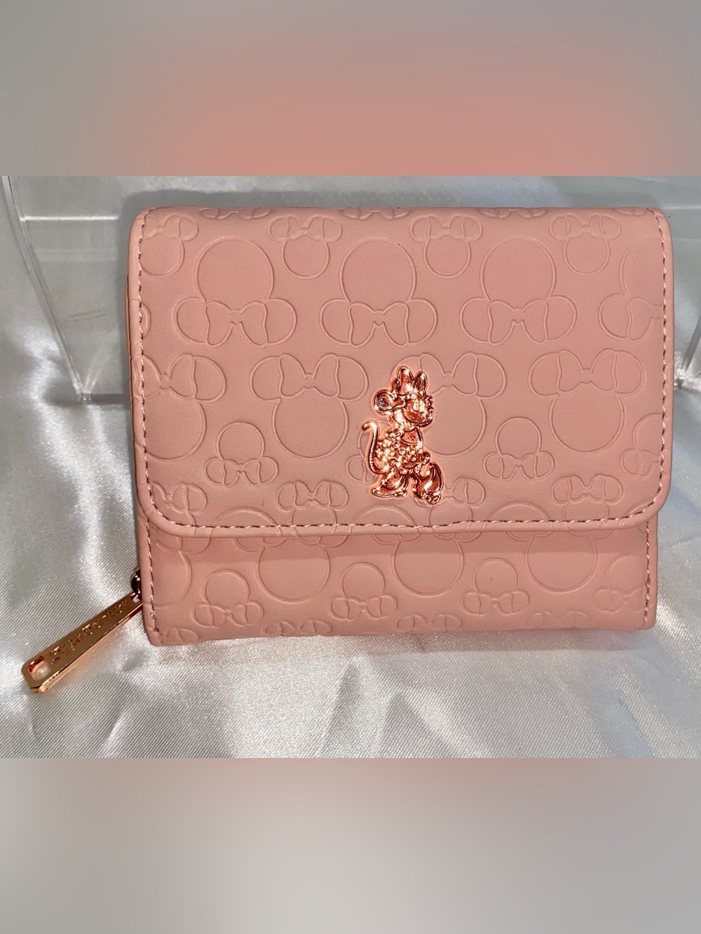 Disney Loungefly Pink Minnie Embossed Wallet with rose gold accents NEW